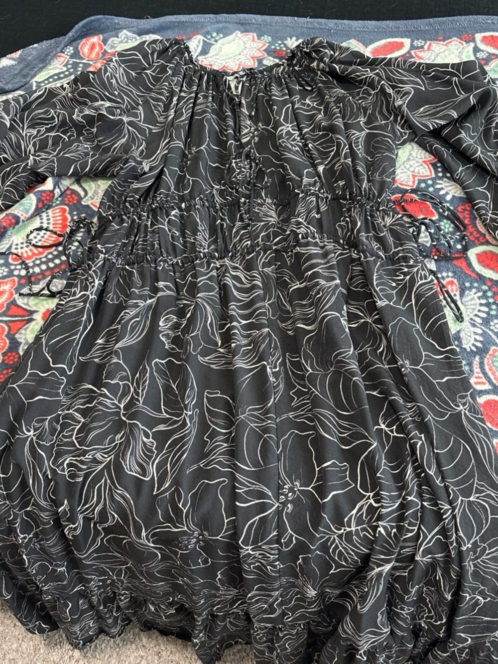 H&M Black and White Leaf-Print Off-Shoulder Dress
